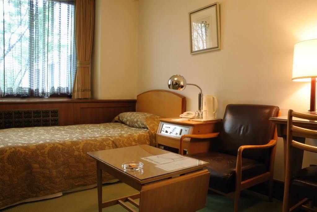 Hilltop Hotel Tokio Buitenkant foto